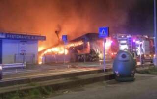 incendio lungomare arenzano ristorante pomo